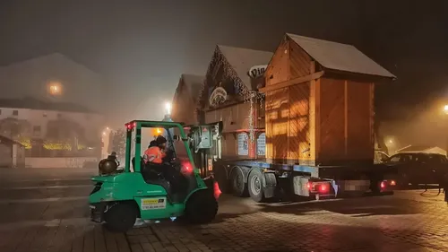 (Photos) : les chalets de la Saint Nicolas s'installent à Nancy